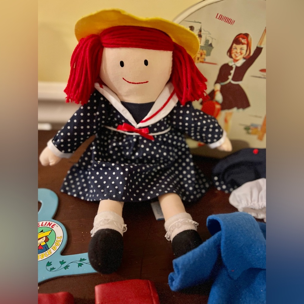 Vintage 90s Madeline Doll - Picture 2 of 6